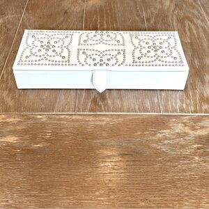 White leather with Marrakesh silver design WOLF jewelry box